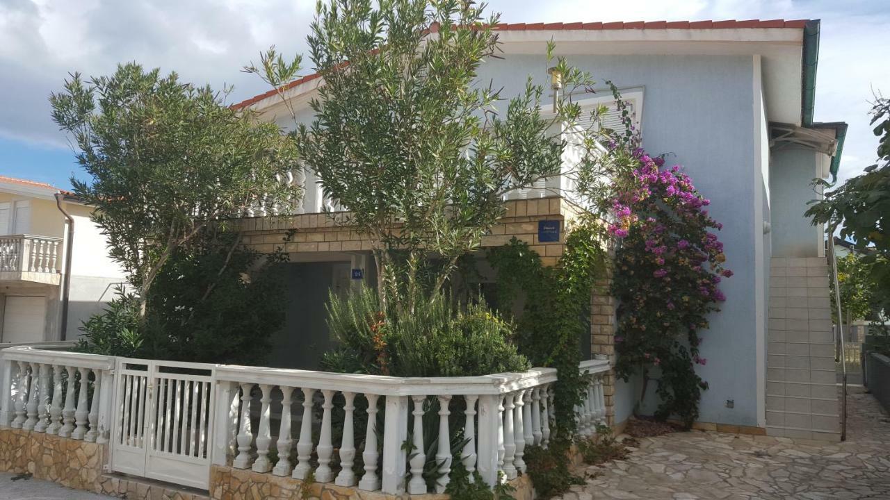 Apartmani Korade Vir Exterior foto